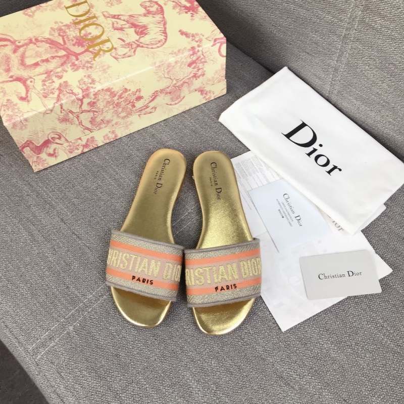 ch**an D*or slippers